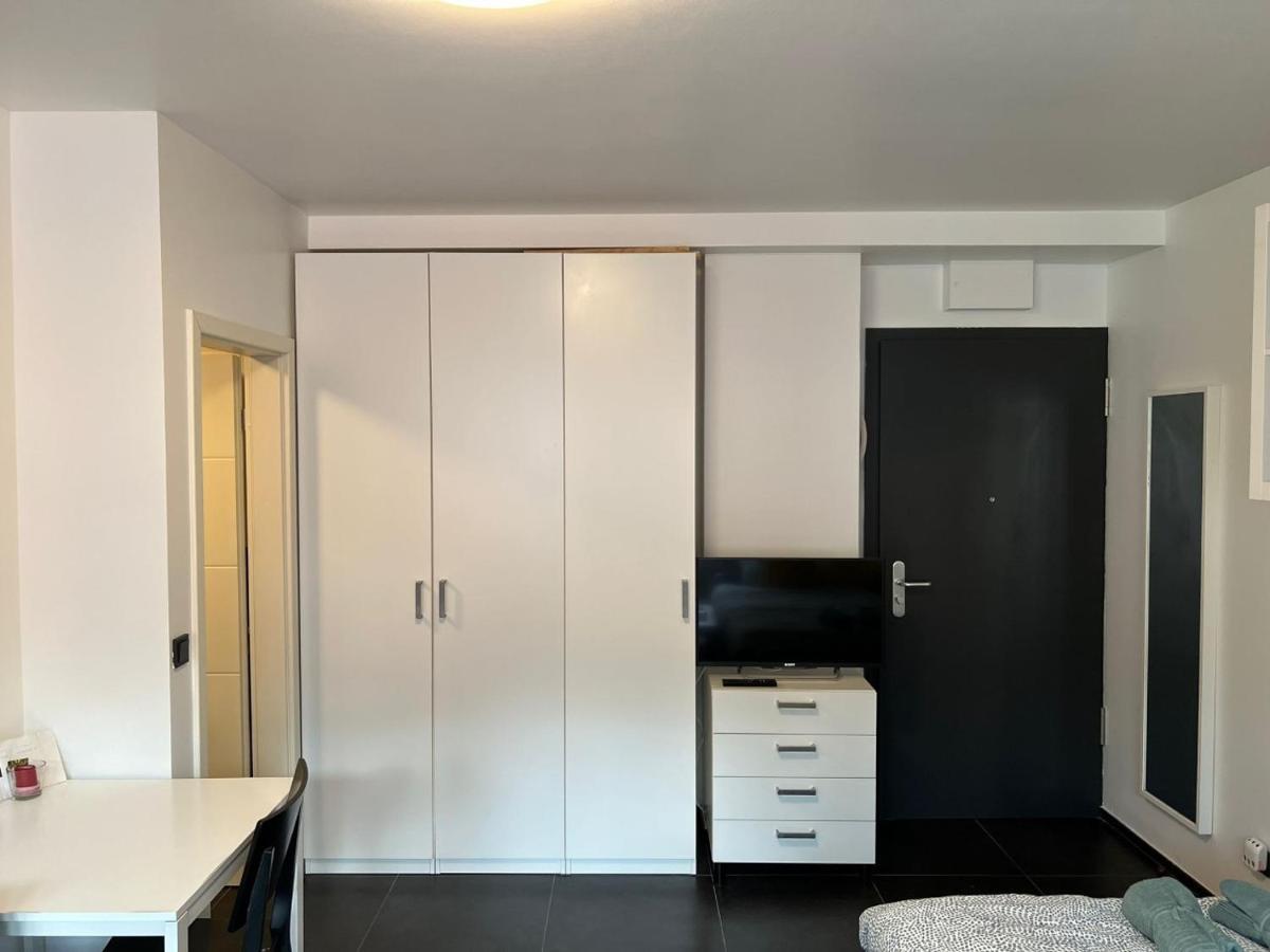 Modern Studio Lux-City Luxemburgo Exterior foto